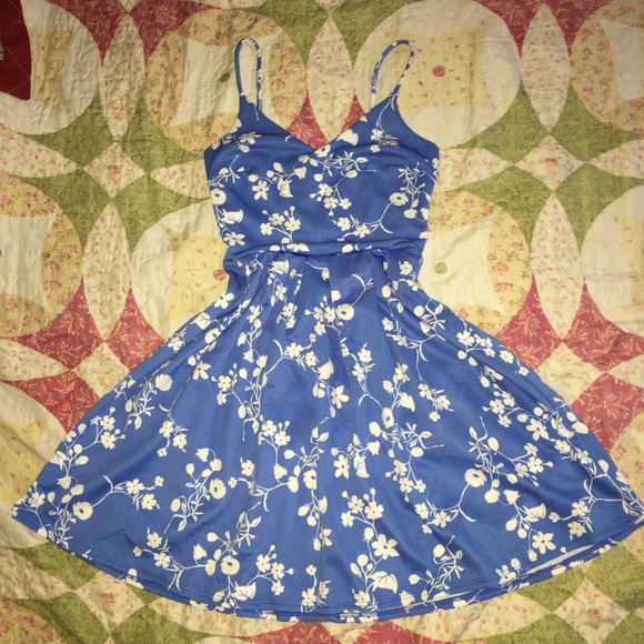Soprano floral dress - Picture 2 of 2